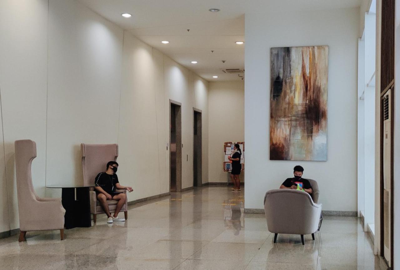 Reddoorz Plus @ Silk Residences Sta. Mesa Monthly Stay Manila Exterior photo