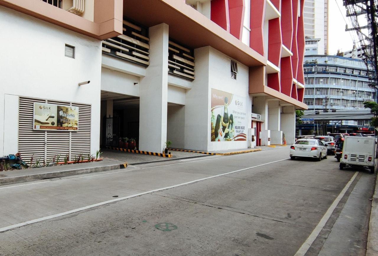 Reddoorz Plus @ Silk Residences Sta. Mesa Monthly Stay Manila Exterior photo