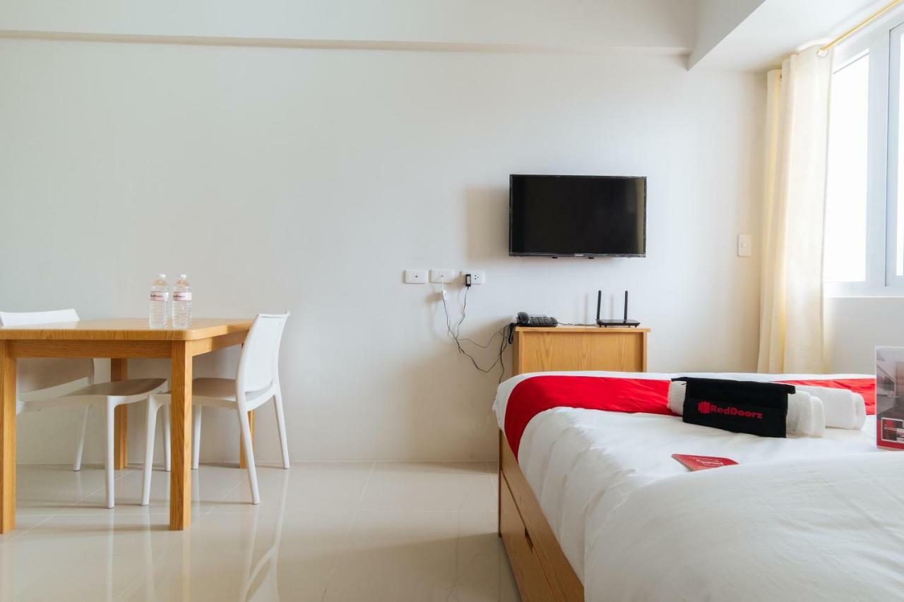 Reddoorz Plus @ Silk Residences Sta. Mesa Monthly Stay Manila Exterior photo